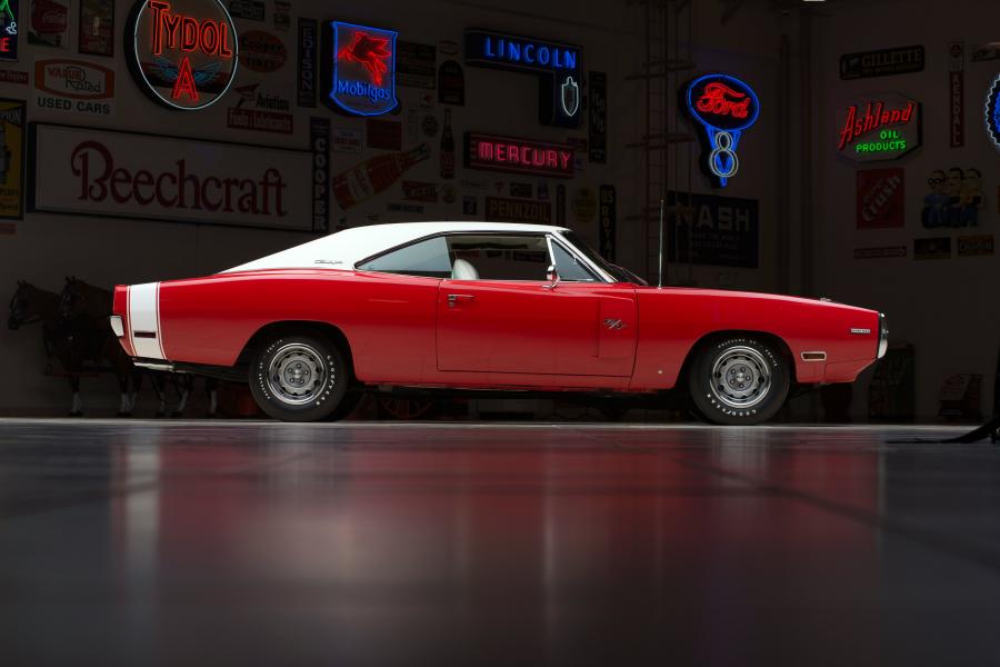  Dodge Charger R/T 426 Hemi 1970 года  (фото 12 из 14)